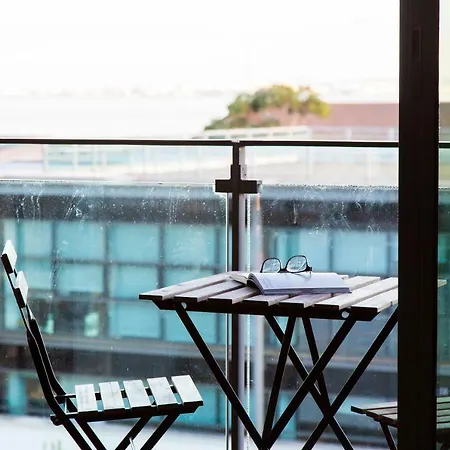 Amazing Tejo River View 2bdr Flat & Free Park! * Lisboa