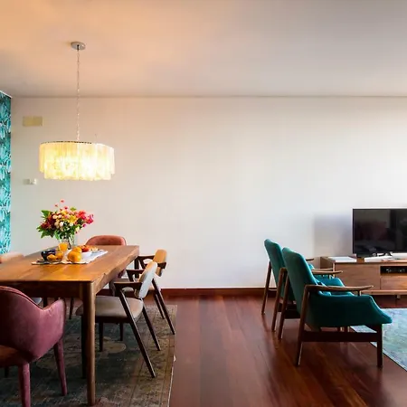 Apartamento Amazing Tejo River View 2bdr Flat & Free Park! Lisboa